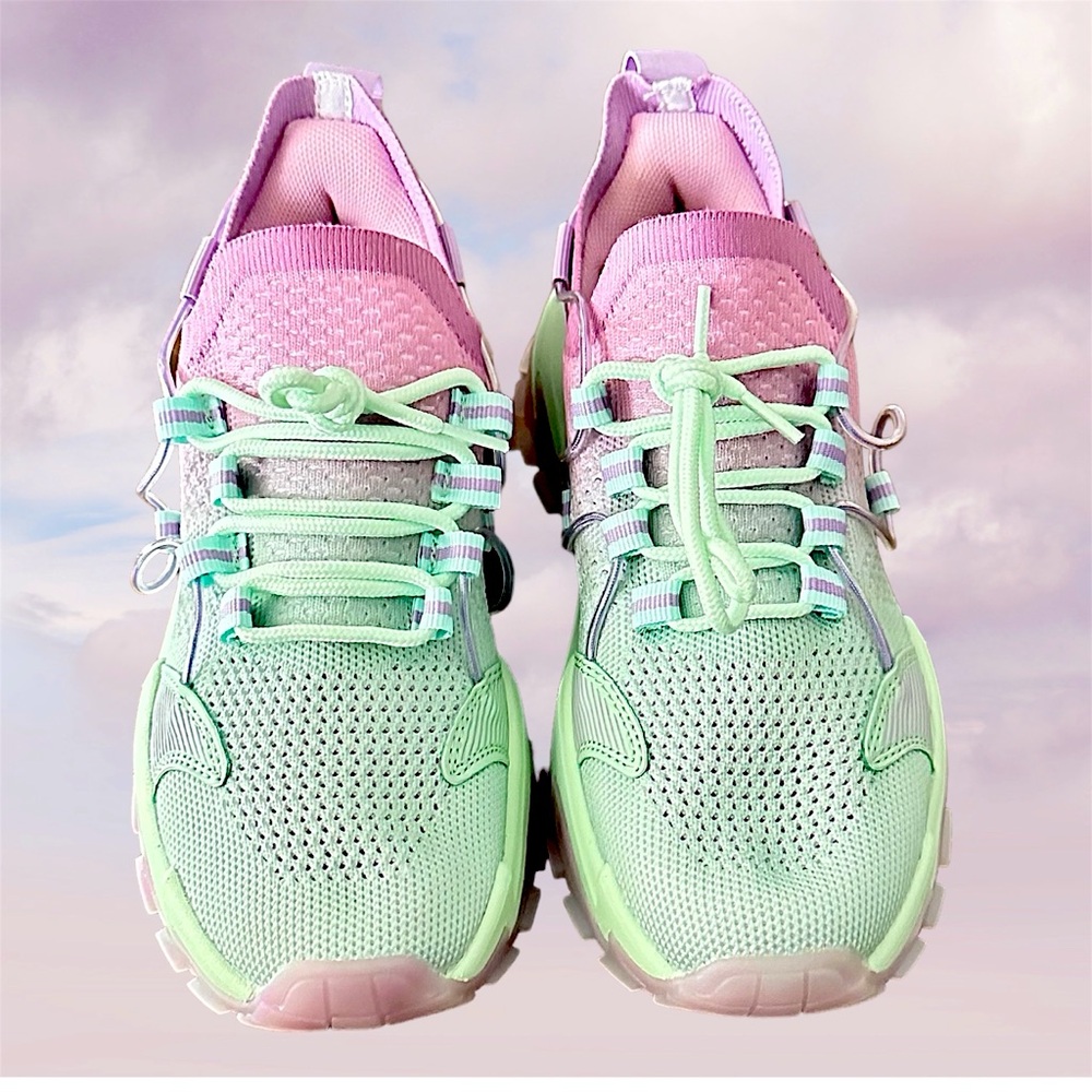 NWOT! YELANA CYAN PURPLE  WOMEN LIGHT WEIGHT RUNNING SHOES - Picture 3 of 8